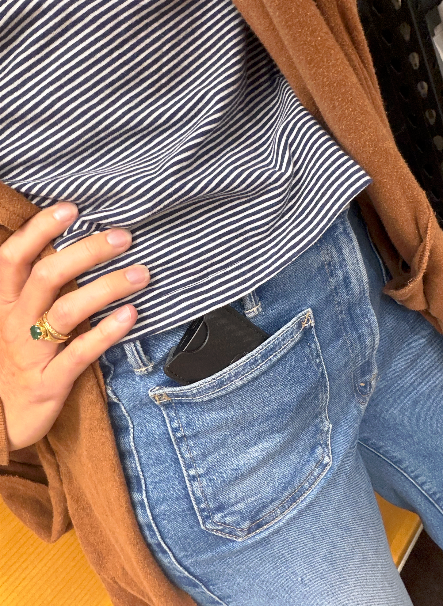 
                  
                    Small Phi 1 Portable Pouch
                  
                